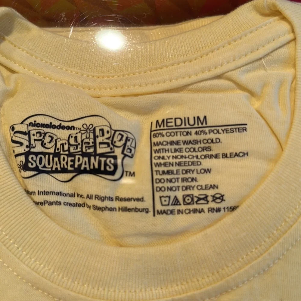 Men’s SpongeBob Christmas Sleepwear Pants And Shirt Set - Picture 3 of 8